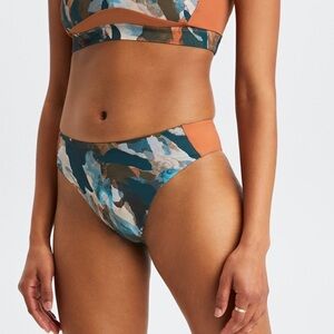Fabletics Gabriel La Sporty Swim Brief NWT small
